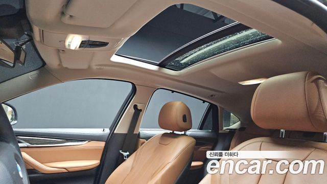 BMW X6 2018 — photo 21