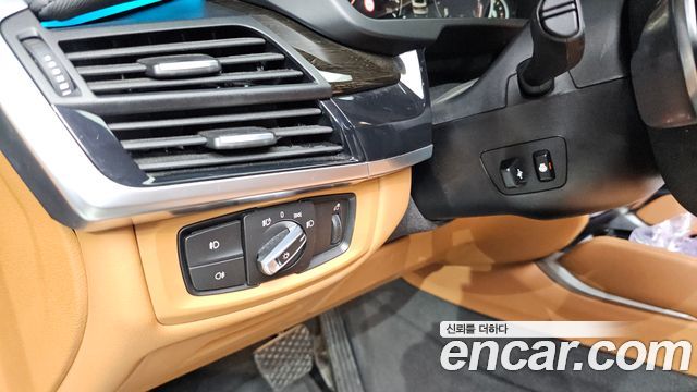 BMW X6 2018 — photo 22