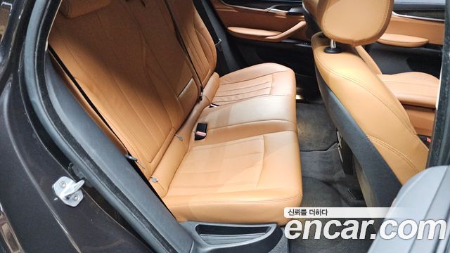 BMW X6 2018 — photo 23