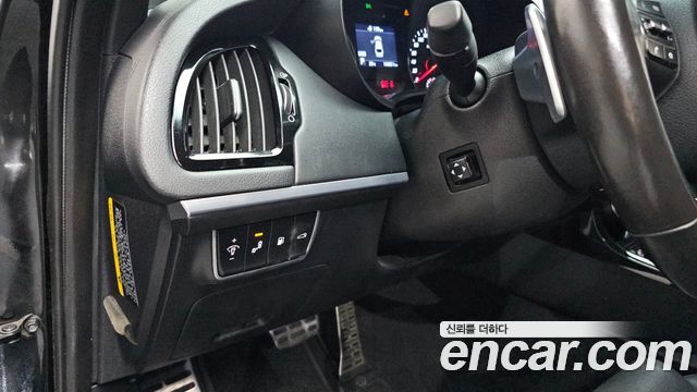 Kia Stinger 2018 — photo 18