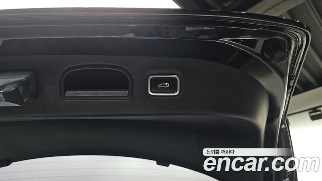 Kia Stinger 2018 — photo 20