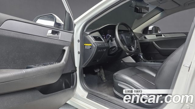 Hyundai Sonata 2017 — photo 11