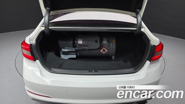 Hyundai Sonata 2017 — photo 20