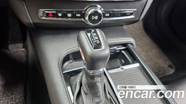 Volvo S90 2017 — photo 9