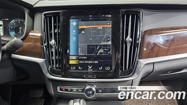 Volvo S90 2017 — photo 14
