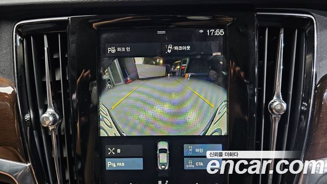 Volvo S90 2017 — photo 15