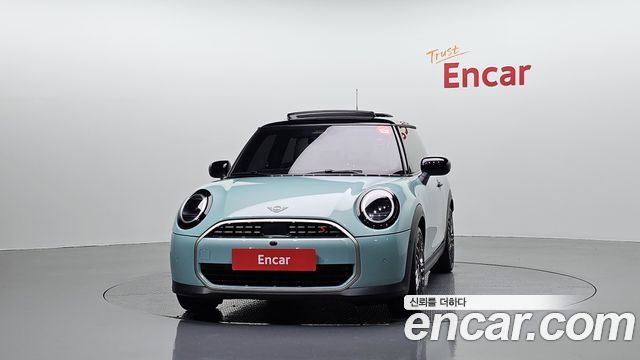 Mini Cooper 2025 — photo 3