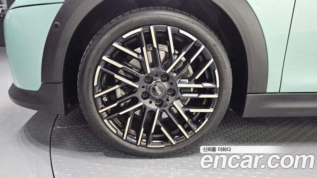 Mini Cooper 2025 — photo 5
