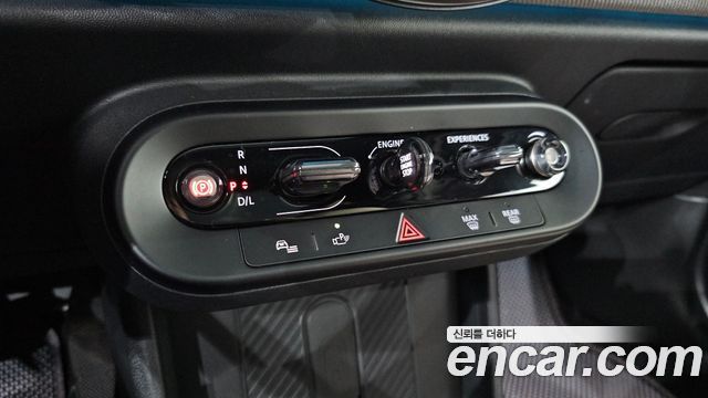 Mini Cooper 2025 — photo 9