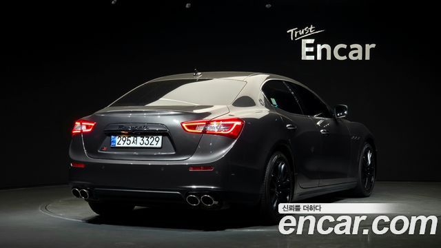Maserati Ghibli 2015 — photo 2