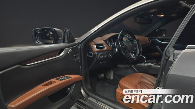 Maserati Ghibli 2015 — photo 10