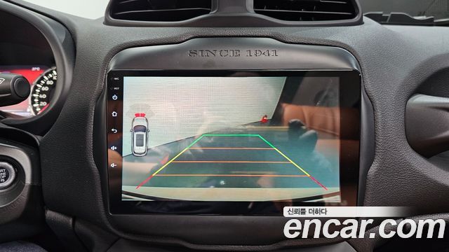 Jeep Renegade 2023 — photo 21