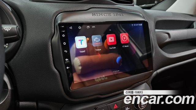 Jeep Renegade 2023 — photo 22