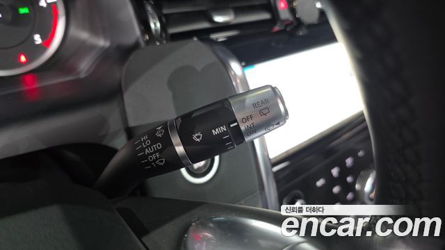 Land Rover Discovery Sport 2020 — photo 17