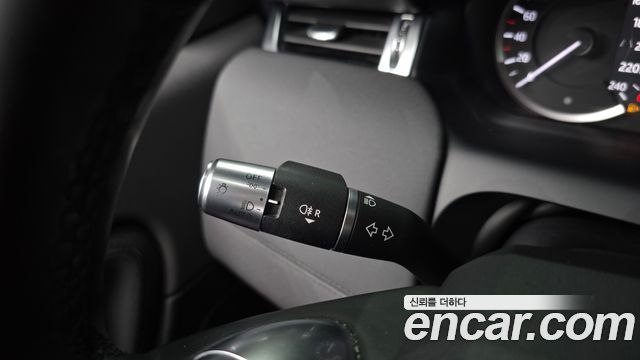 Land Rover Discovery Sport 2020 — photo 19