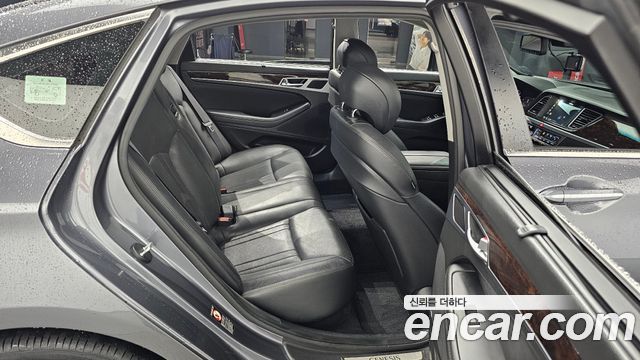 Hyundai Genesis 2016 — photo 11