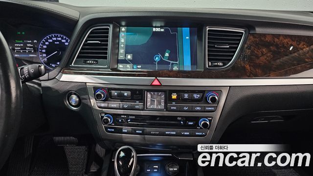 Hyundai Genesis 2016 — photo 16