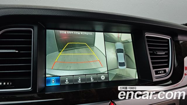 Hyundai Genesis 2016 — photo 17