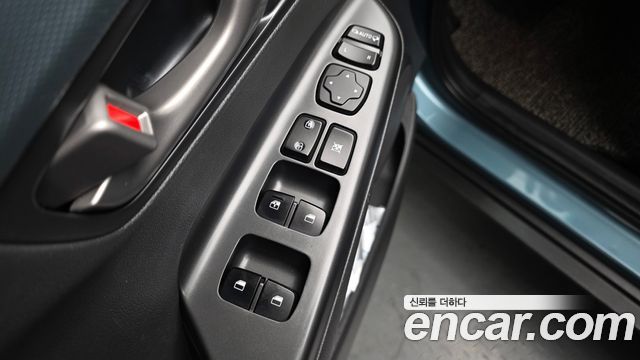 Hyundai Kona 2018 — photo 23