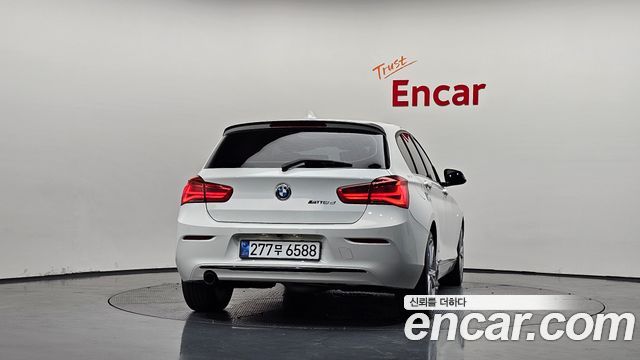 BMW 1-Series 2019 — photo 4