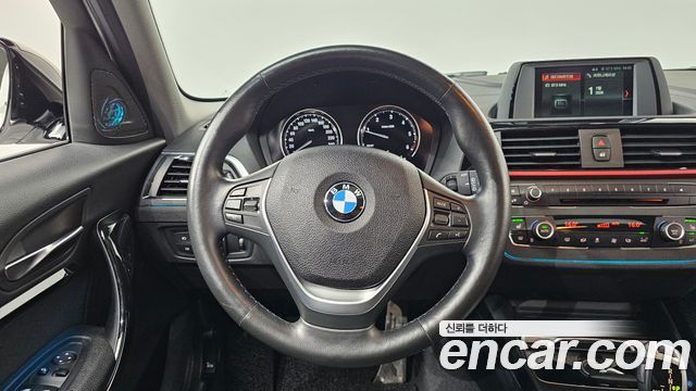 BMW 1-Series 2019 — photo 19