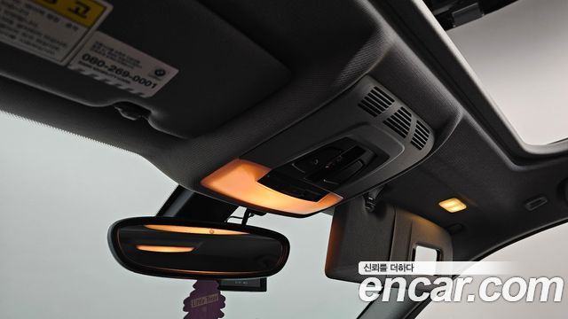 BMW 1-Series 2019 — photo 24
