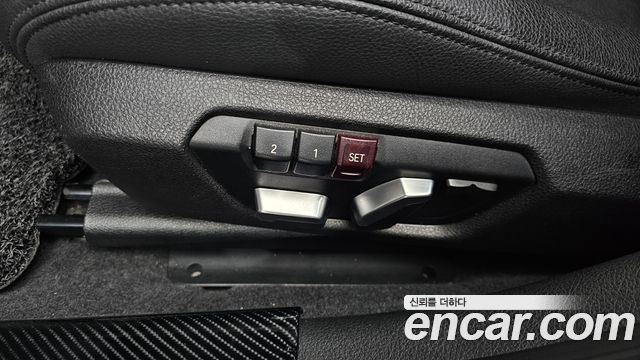 BMW 1-Series 2019 — photo 25