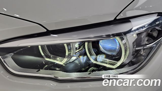 BMW 1-Series 2019 — photo 8