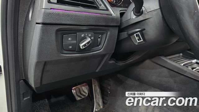 BMW 1-Series 2019 — photo 27