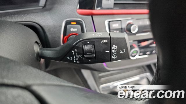 BMW 1-Series 2019 — photo 28