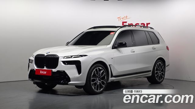 BMW X7 2025 — photo 1