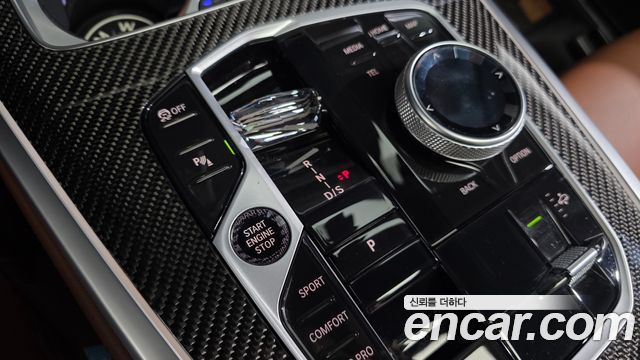 BMW X7 2025 — photo 9