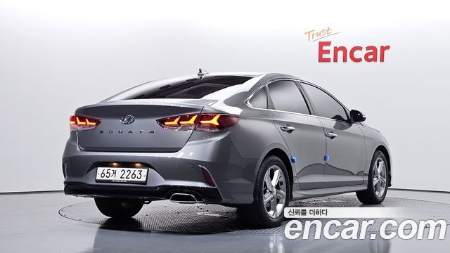 Hyundai Sonata 2018 — photo 2
