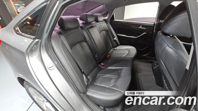 Hyundai Sonata 2018 — photo 11
