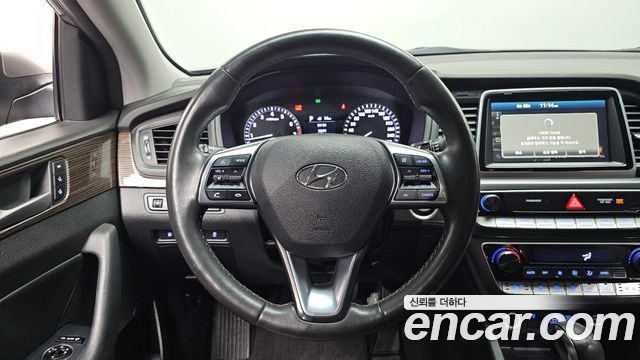 Hyundai Sonata 2018 — photo 13