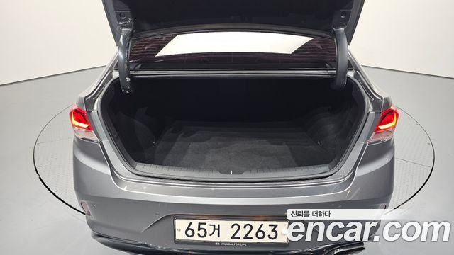 Hyundai Sonata 2018 — photo 20