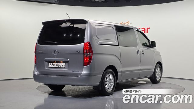 Hyundai Starex 2021 — photo 2