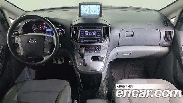 Hyundai Starex 2021 — photo 10