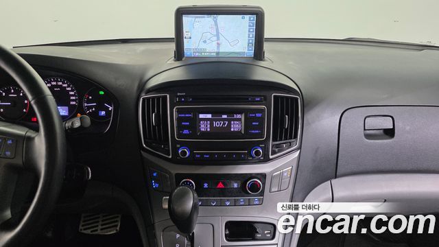 Hyundai Starex 2021 — photo 20