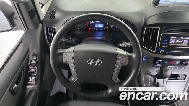 Hyundai Starex 2021 — photo 21