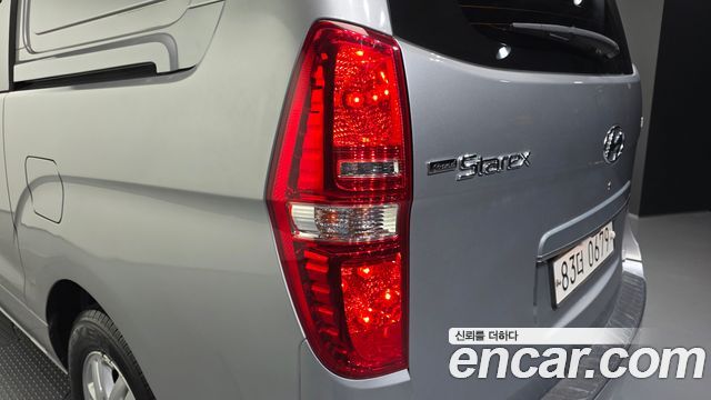 Hyundai Starex 2021 — photo 9