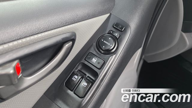 Hyundai Starex 2021 — photo 32