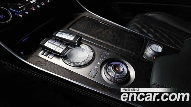 Genesis GV80 2021 — photo 12