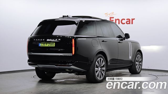 Land Rover Range Rover 2025 — photo 2