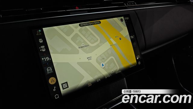 Land Rover Range Rover 2025 — photo 14