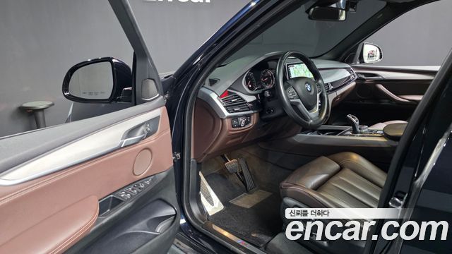 BMW X5 2018 — photo 13
