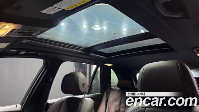 BMW X5 2018 — photo 24