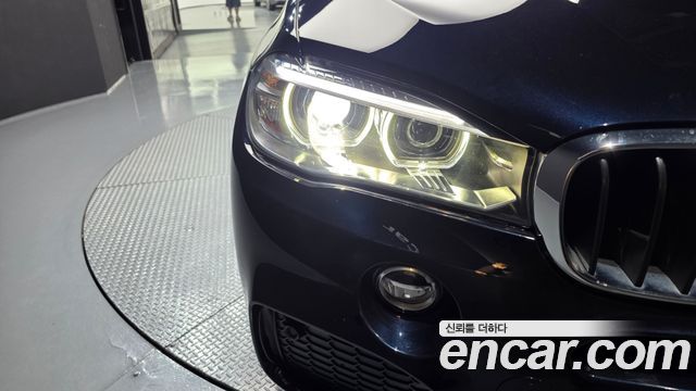 BMW X5 2018 — photo 8