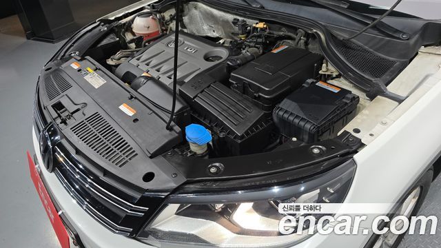 Volkswagen Tiguan 2015 — photo 6