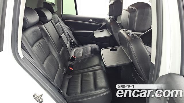 Volkswagen Tiguan 2015 — photo 11